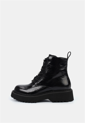 {{photo.Alt || photo.Description || 'Ботинки кожаные Aidini'}}